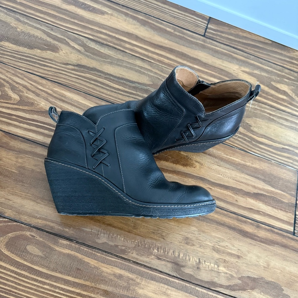 Sofft Black Leather Wedge Booties